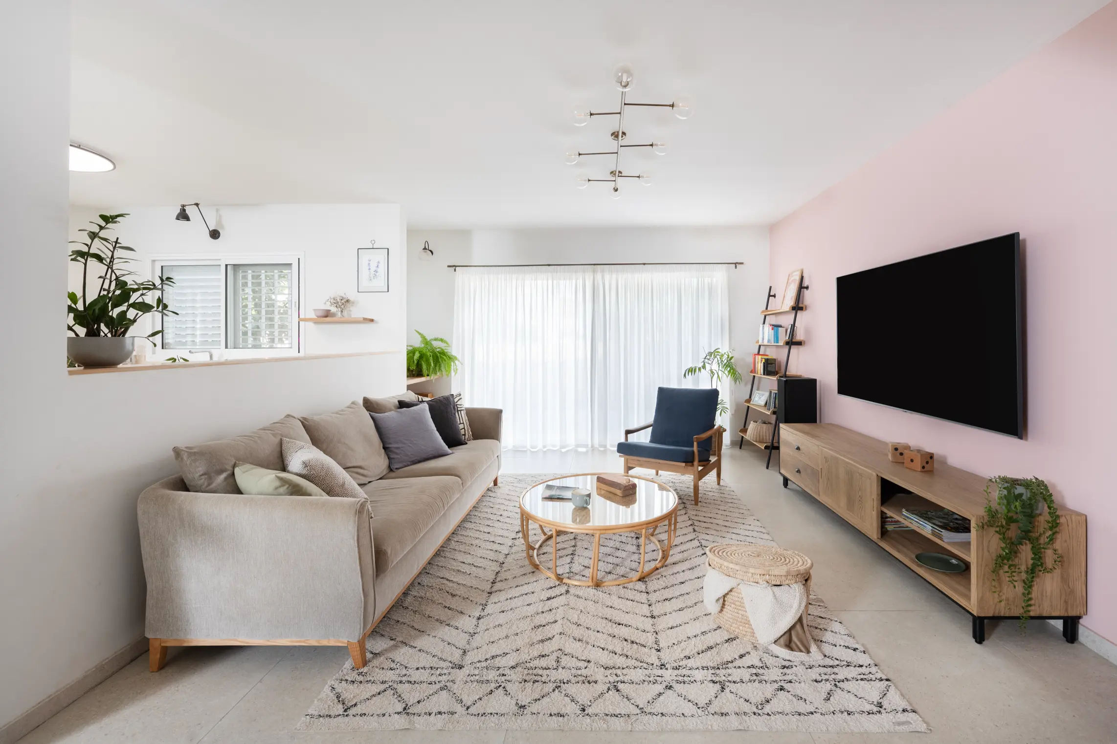 סוזי לוינסון - מצלמת אדריכלות